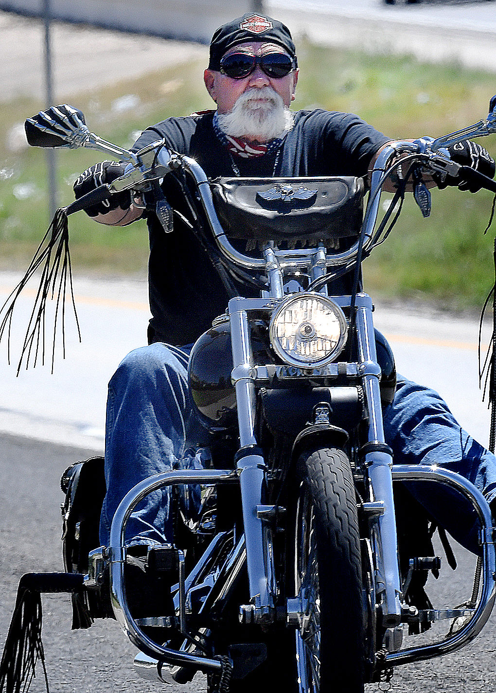 Hundreds of bikers ride in 9/11 memorial